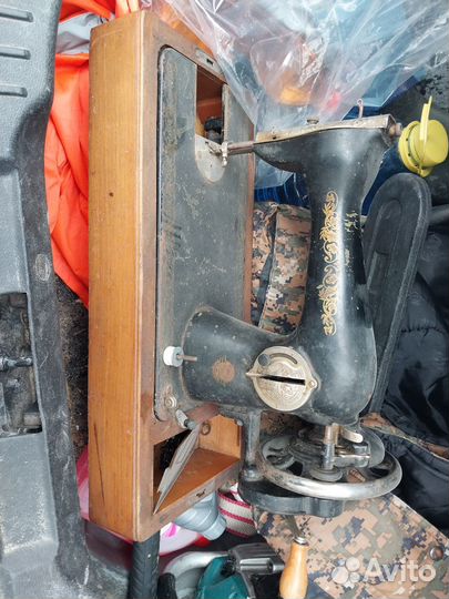 Швейная машинка подольская ручная