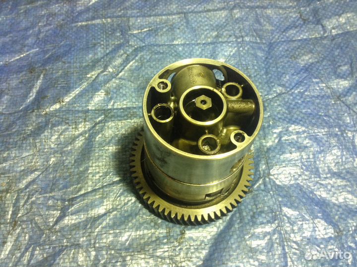 Масляный насос Mercedes Sprinter 651 W906 W212