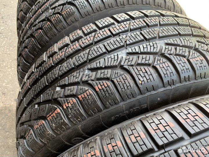 Pirelli Winter Sottozero 210 Serie II 225/60 R17