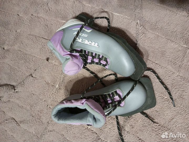 Лыжные ботинки