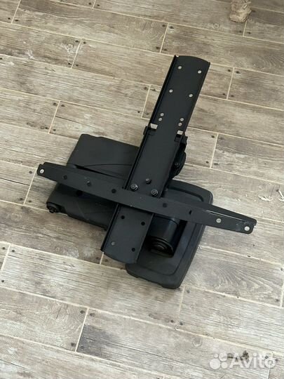 Кронштейн для телевизора универсальный