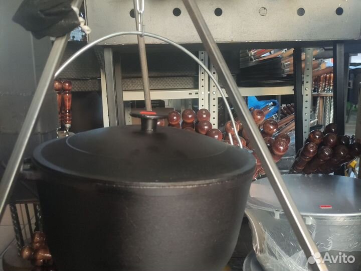 Чугунный котелок