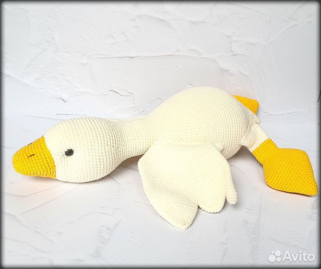 Игрушка гусь обнимусь
