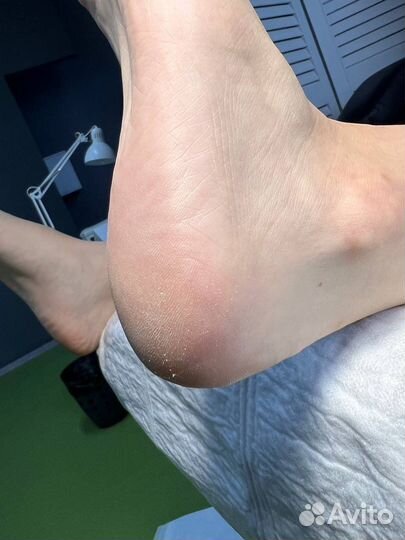 Мастер маникюра и педикюра