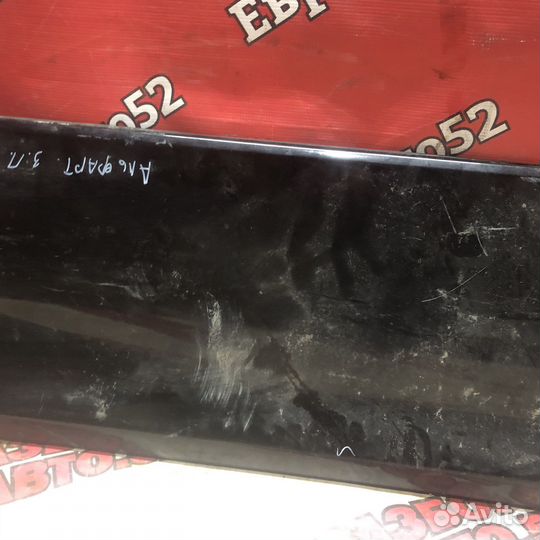 Накладка задней правой двери Toyota Alphard 2