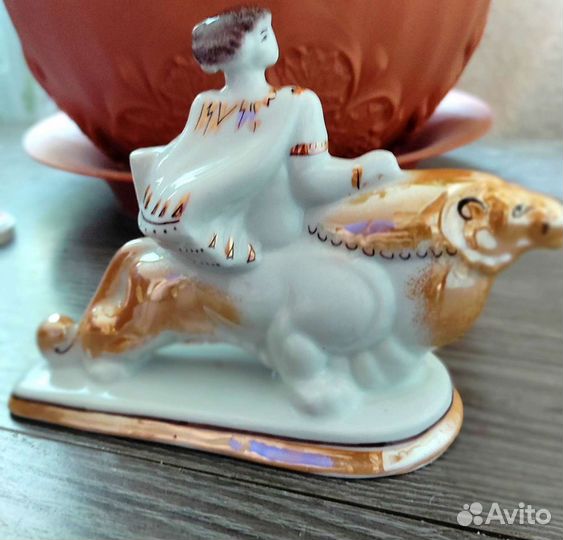 Статуэтка 45 лет г Октябрьский