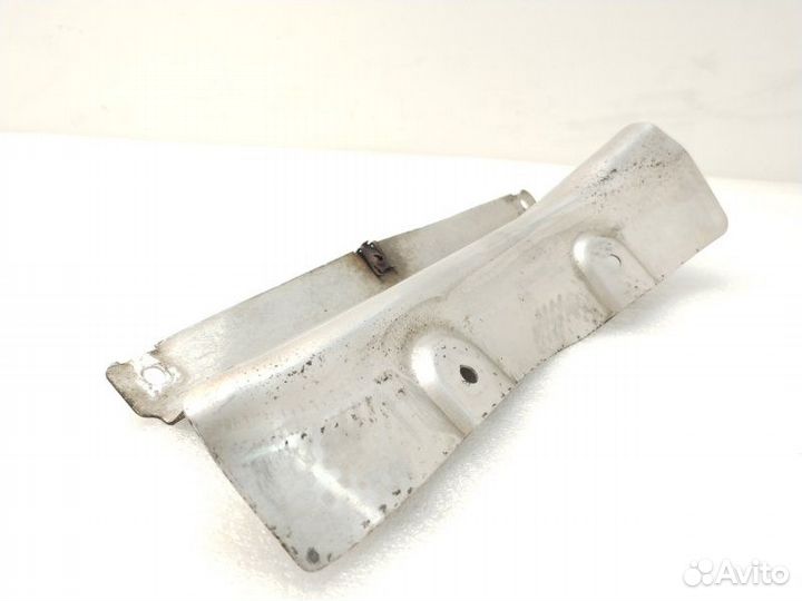 Тепловой экран правый Bmw 5-Series F10 3.0 2011