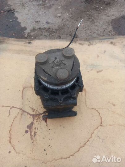 Компрессор кондиционера Lancer Cedia 4G15