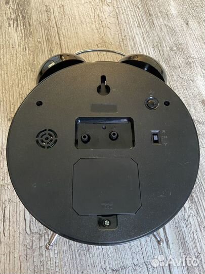 Винтажные часы с будильком и подсветкой