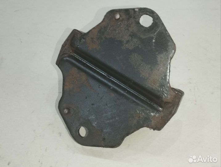 Опора двигателя Паджеро 4