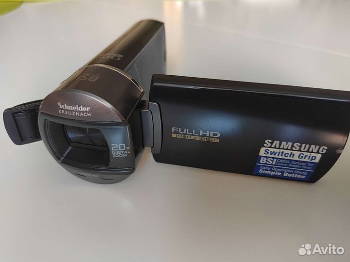 Видеокамера Samsung HMX-Q10