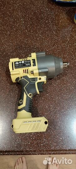 Гайковерт аккумуляторный feng bao 1200