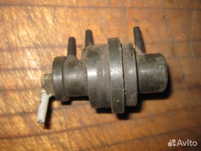 Клапан вакуумный Toyota Corolla (87-92 года) AE91