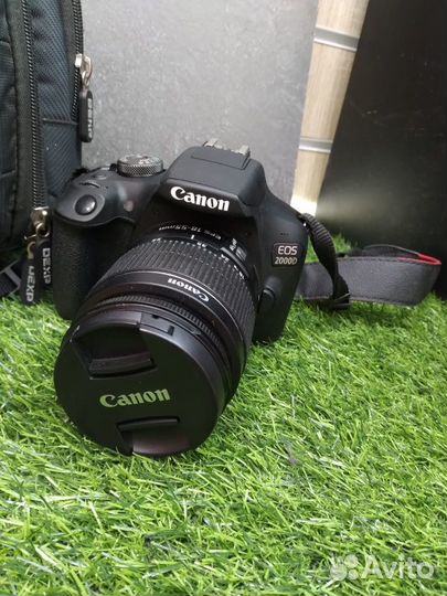 Фотоаппарат - Canon 2000D