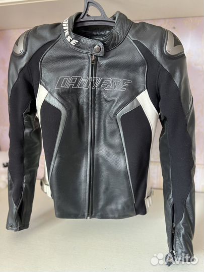 Мотокуртка кожанная женская dainese