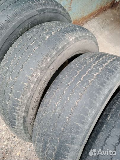 Bridgestone Dueler H/T D689 215/65 R16