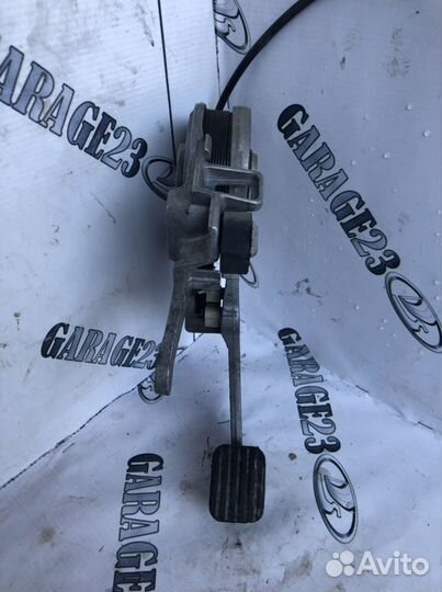 Педаль стояночного тормоза w215