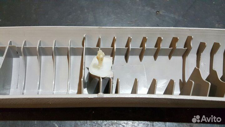 Накладка передней правой стойки Subaru Impreza Wrx