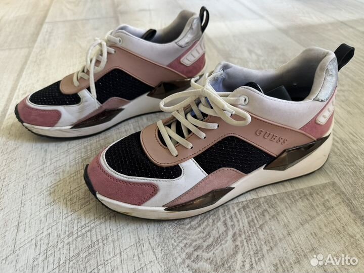Кроссовки Guess женские оригинал 38