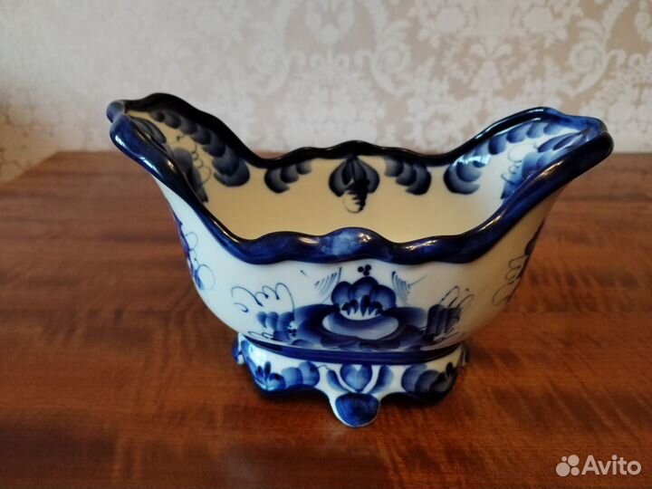 Ваза для конфет Гжель