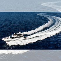 Моторная яхта Fairline Squadron 68