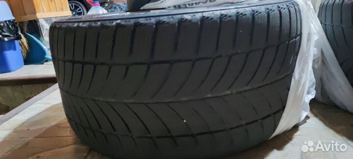 Accelera 651 375/35 R20 и 275/40 R20