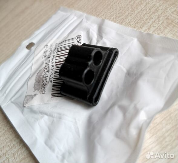 Держатель для наушников AirPods на ремешок