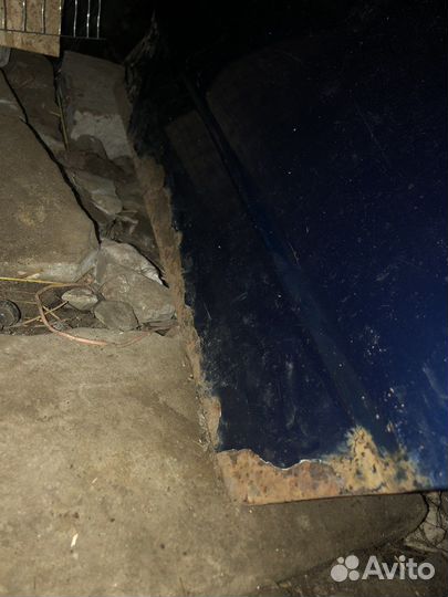 Задняя левая дверь 2110-2112