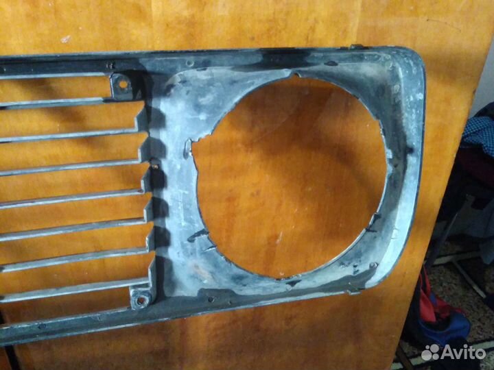 Решетка радиатора niva