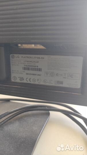 Монитор LG flatron L1718s
