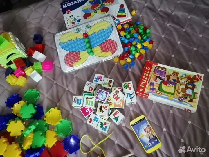 Развивающие игрушки пакетом