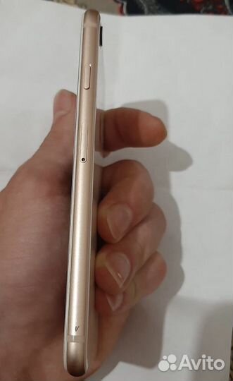 Телефон iPhone 8 64 gb