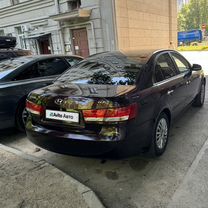 Hyundai Sonata 2.4 AT, 2007, 320 000 км, с пробегом, цена 560 000 руб.