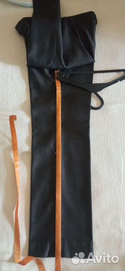 Костюм (брюки и жилет) на мальчика, р. 134