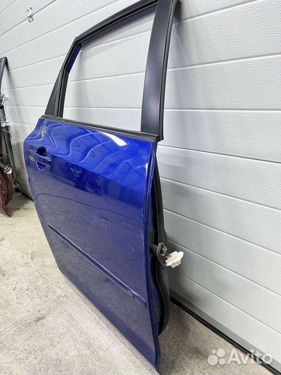 Дверь задняя правая мазда 3 бк хэтчбек
