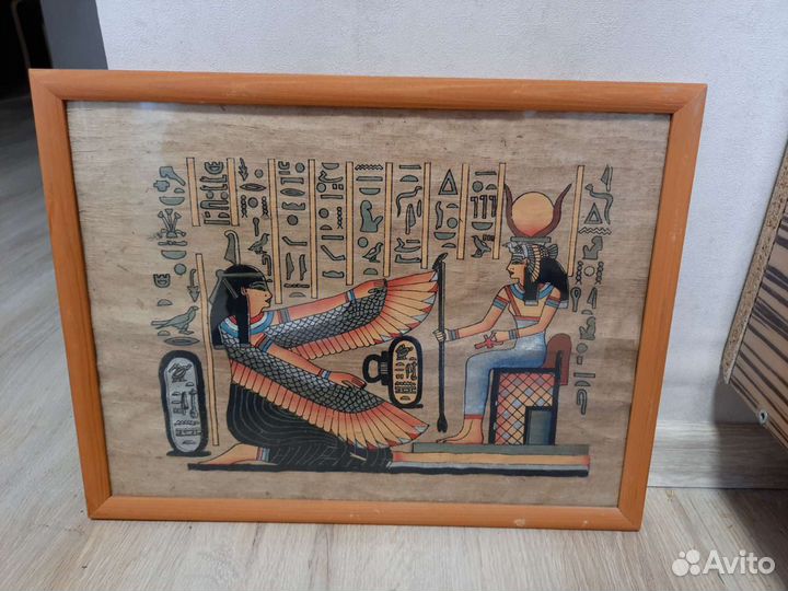 Папирусы из Египта в рамках