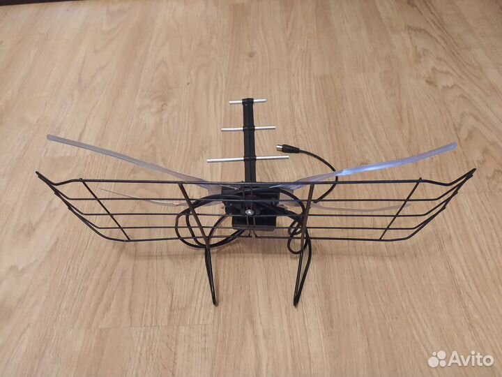 Антенна комнатная