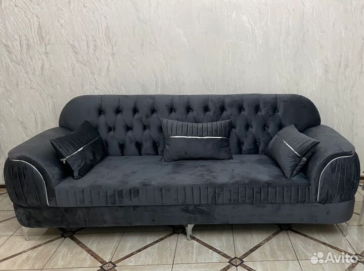 Угловой диван и кресло