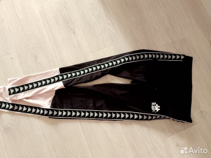 Спортивный костюм женский