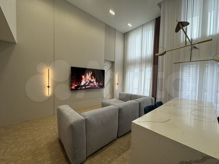 4-к. квартира, 106 м², 17/17 эт.