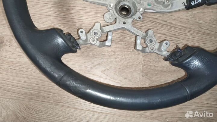 Руль на Toyota avensis t250