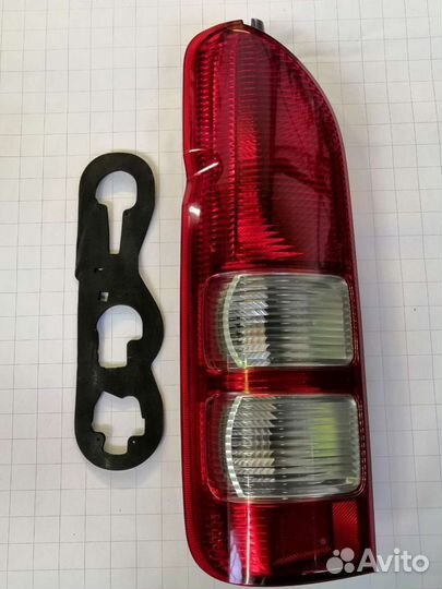 Задний фонарь для Toyota Hiace