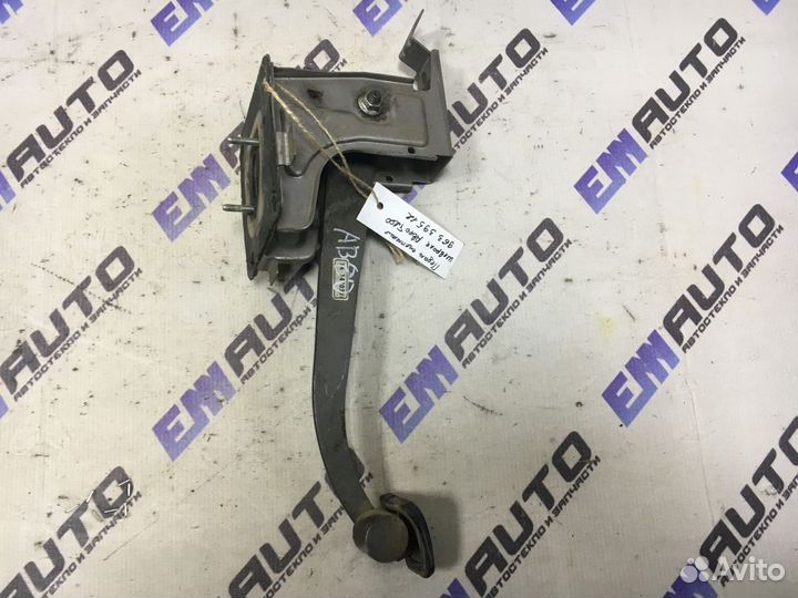 Педаль сцепления Шевроле Авео T200