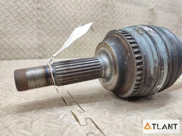 Привод передний правый toyota sienta