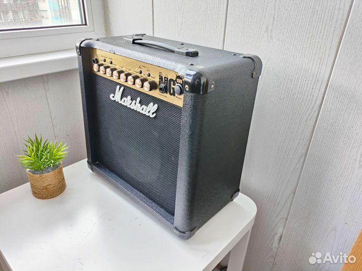 Гитарный комбик Marshall mg15cfx (с эффектами)