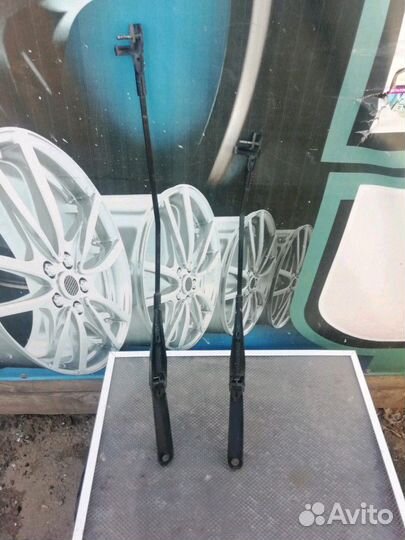 Поводки дворников Ford Focus ll