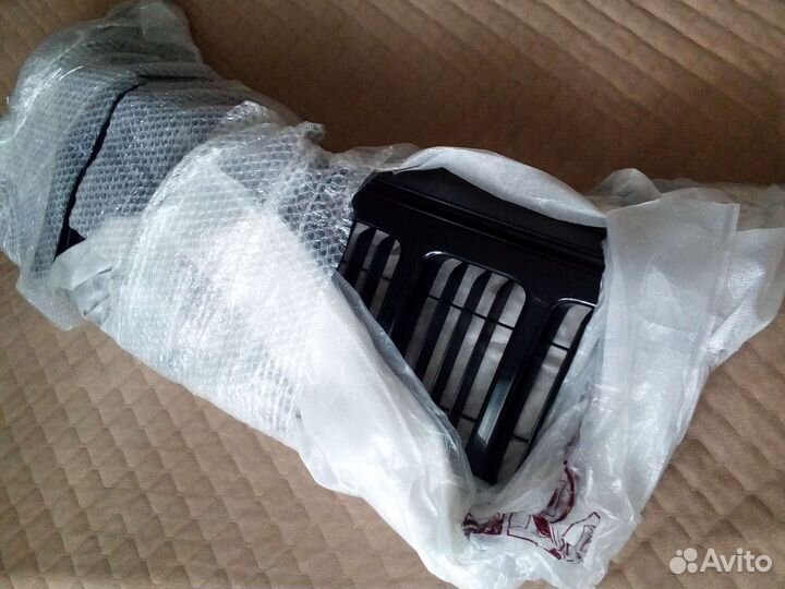 Решетка радиатора jeep grand cherokee 2008