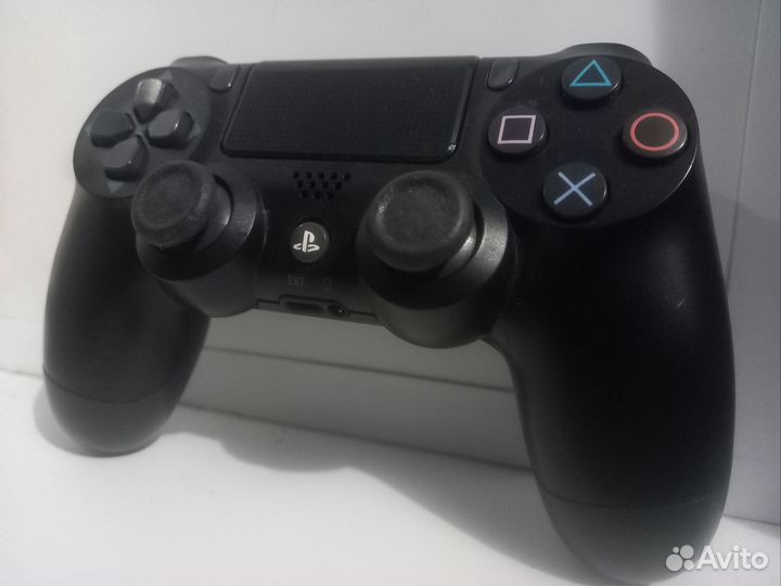 Джойстик ps4 (dualshock 4)