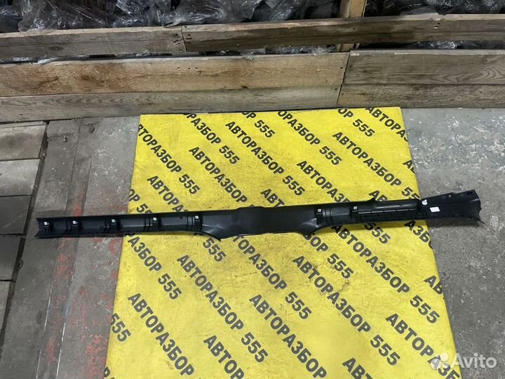 Накладка порога внутренняя правая Volkswagen Polo