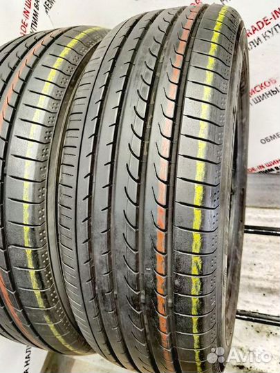 Yokohama BluEarth RV-02 215/60 R17 96H